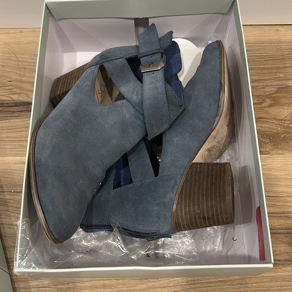 SOLE SOCIETY ANKLE BOOTS AZURE VISTA BLUE 8.5 EUC SHOES - Picture 10 of 10